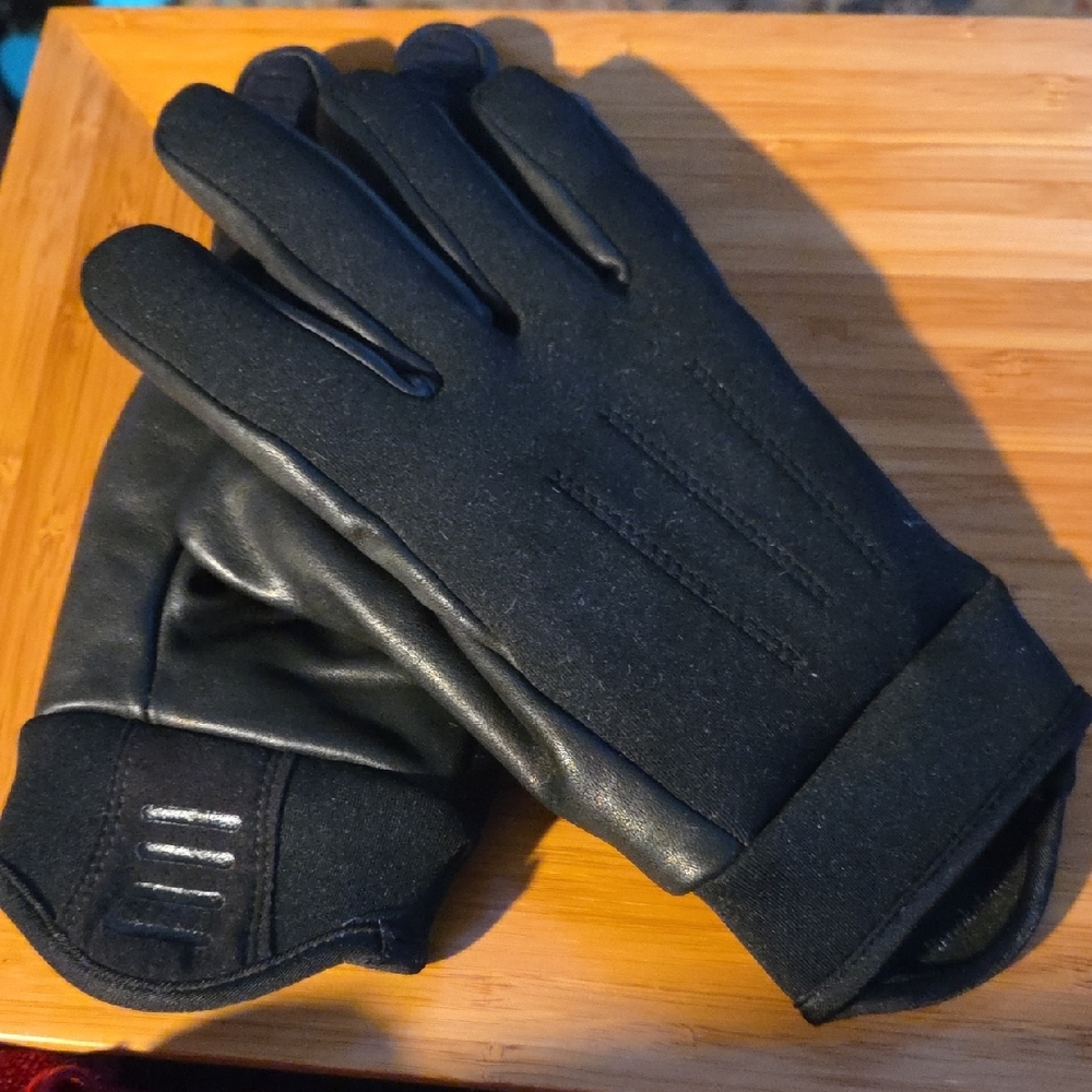 Brookstone Men's Black Leather Gloves S